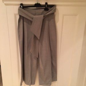 Club Monaco Izabelah Pant size 4 (light grey)